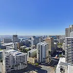 Safiya - Designer Apartment, Stunning Views