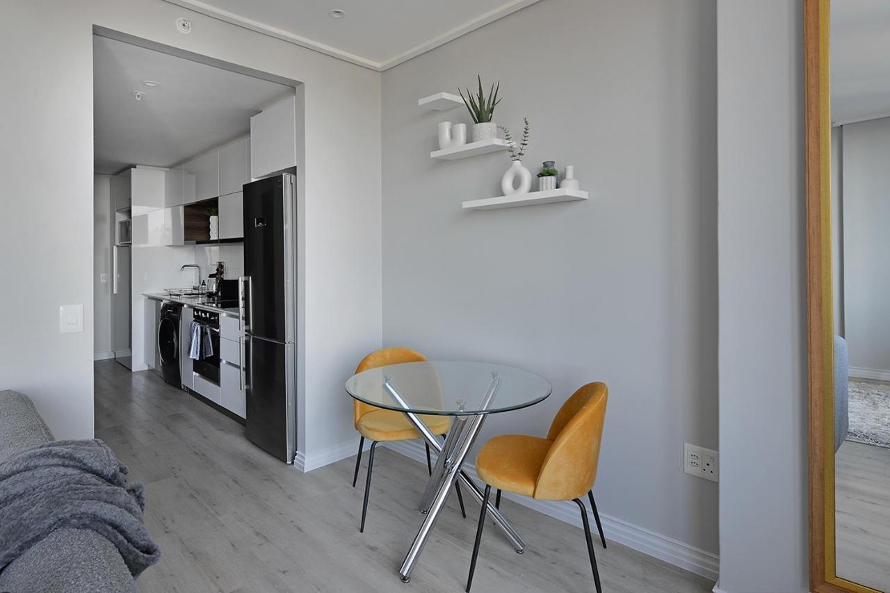 Apartment Safiya - Designer Apartment, Stunning Views Cape Town