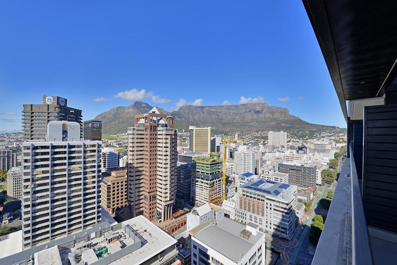 Safiya - Designer Apartment, Stunning Views Apartment Cape Town